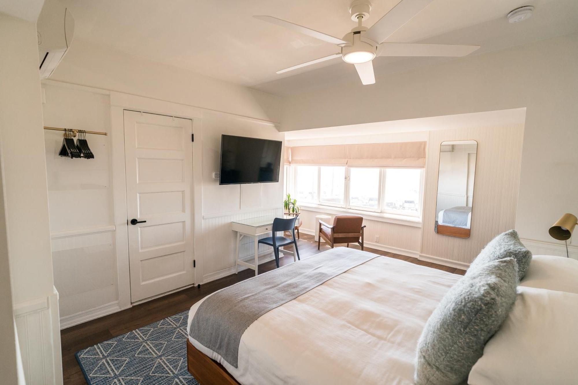 Newport Beach Hotel Εξωτερικό φωτογραφία