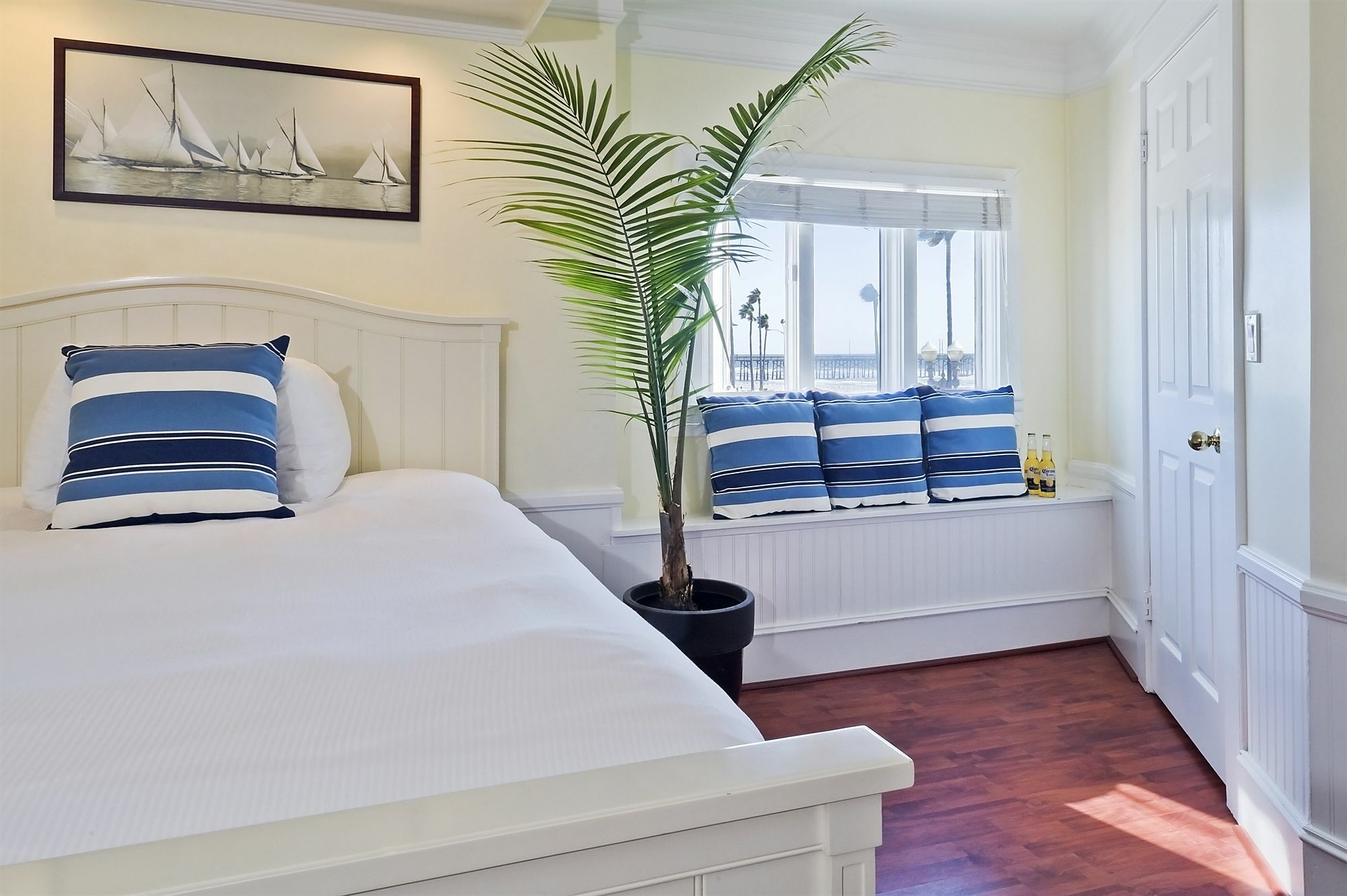 Newport Beach Hotel Εξωτερικό φωτογραφία